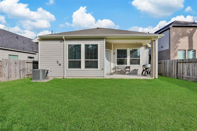 120 Buckeye Drive, Montgomery, TX 77316