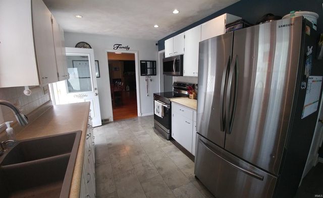 402 W Perkins Street, Hartford City, IN 47348