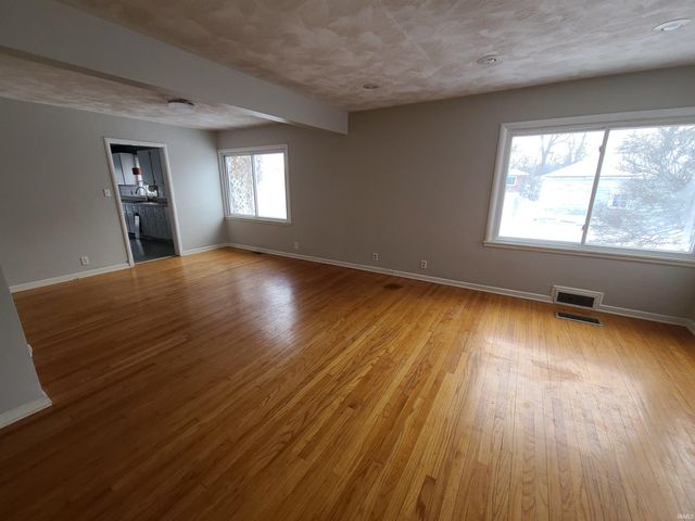 402 W Perkins Street, Hartford City, IN 47348