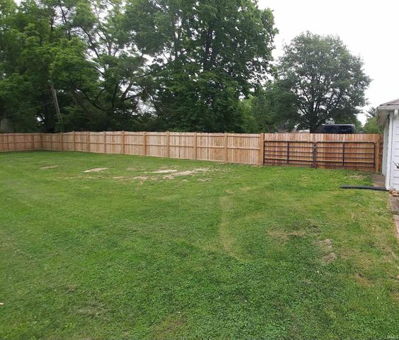 402 W Perkins Street, Hartford City, IN 47348