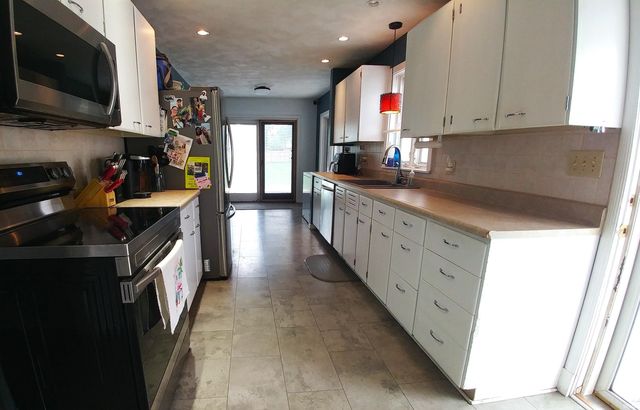 402 W Perkins Street, Hartford City, IN 47348