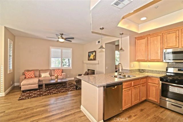 34 Taquitz, Irvine, CA 92602