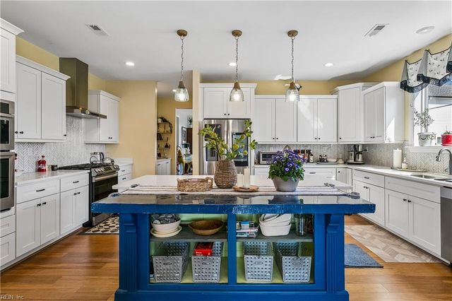 5 Dove Point TRL, Poquoson, VA 23662