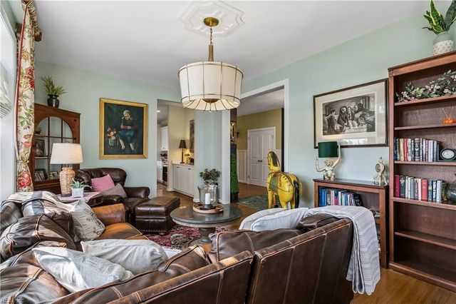 5 Dove Point TRL, Poquoson, VA 23662