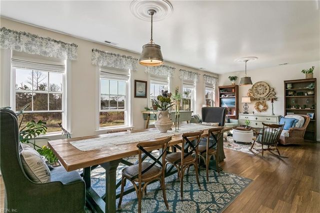 5 Dove Point TRL, Poquoson, VA 23662