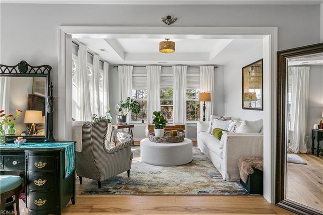 5 Dove Point TRL, Poquoson, VA 23662