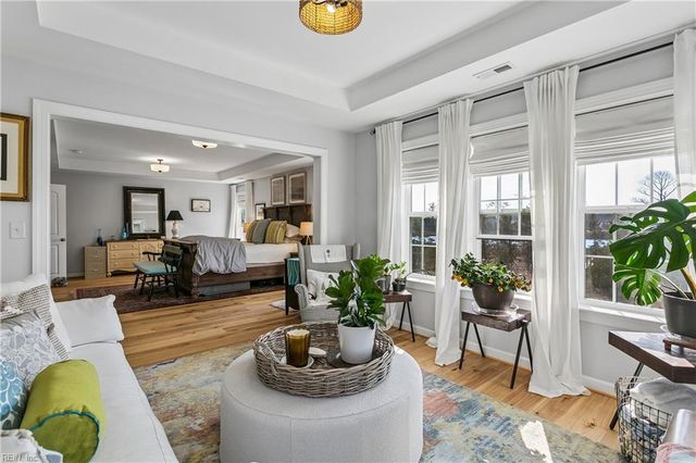 5 Dove Point TRL, Poquoson, VA 23662