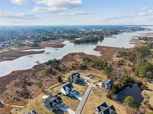 5 Dove Point TRL, Poquoson, VA 23662