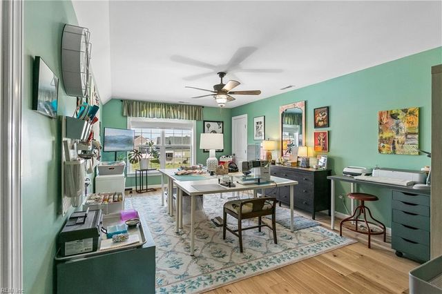 5 Dove Point TRL, Poquoson, VA 23662