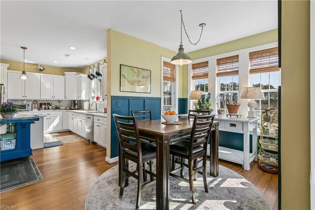 5 Dove Point TRL, Poquoson, VA 23662