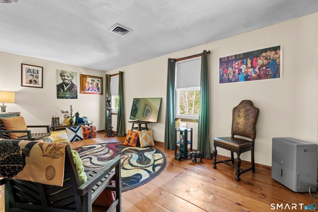 81 Meeting House Road, Haddam, CT 06438
