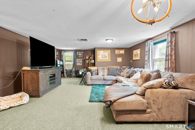81 Meeting House Road, Haddam, CT 06438