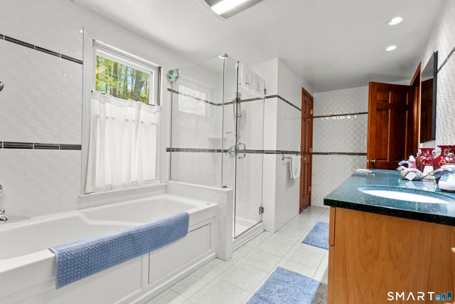 81 Meeting House Road, Haddam, CT 06438