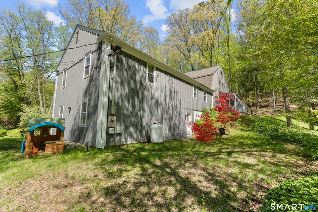 81 Meeting House Road, Haddam, CT 06438