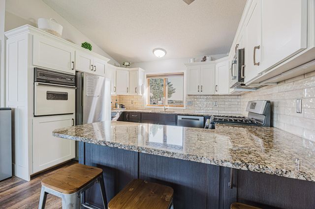 21281 Dovre Road, Detroit Lakes, MN 56501