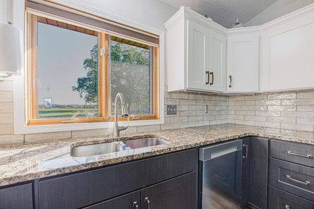 21281 Dovre Road, Detroit Lakes, MN 56501