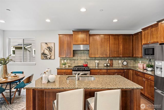 11108 180th Place NE, Redmond, WA 98052