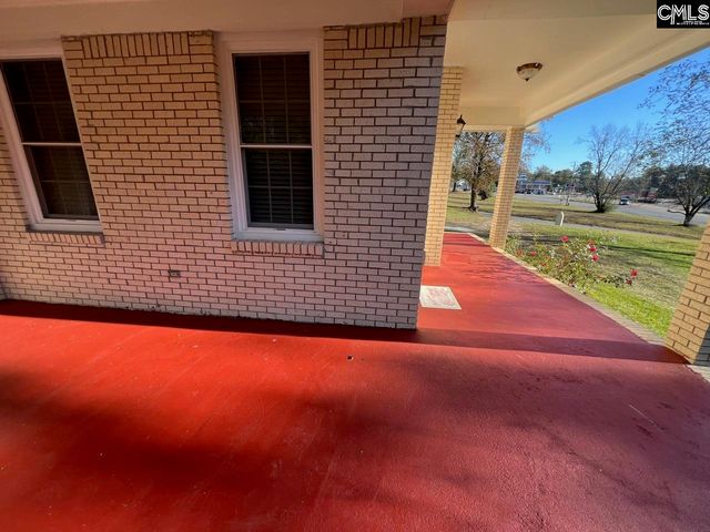 172 S Pine Street, Batesburg, SC 29006