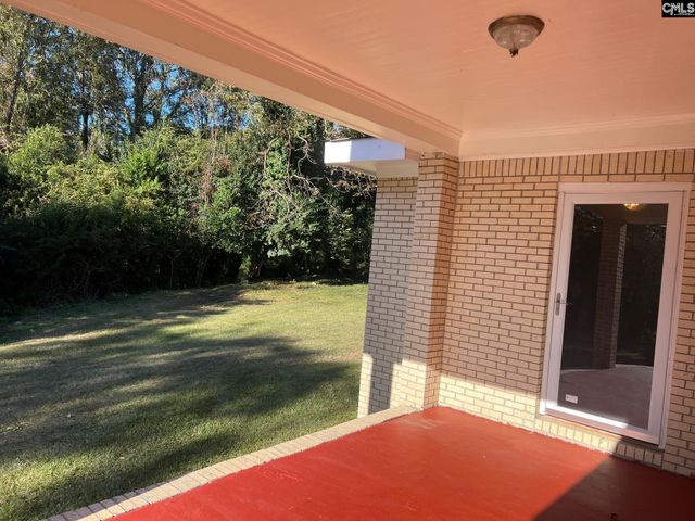 172 S Pine Street, Batesburg, SC 29006