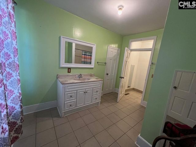 172 S Pine Street, Batesburg, SC 29006