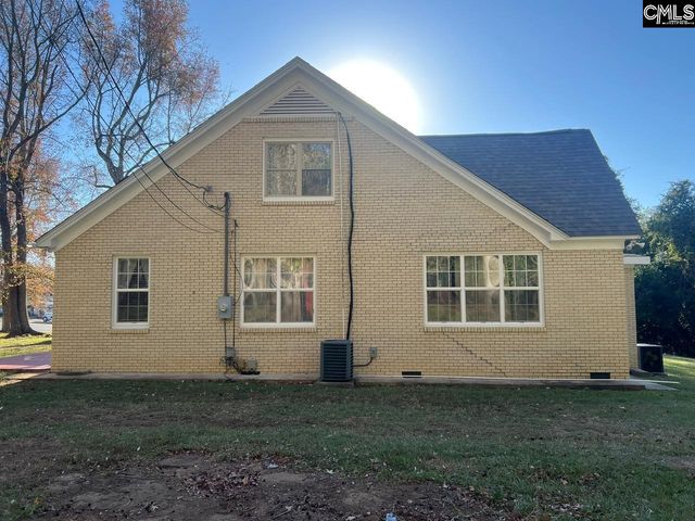 172 S Pine Street, Batesburg, SC 29006