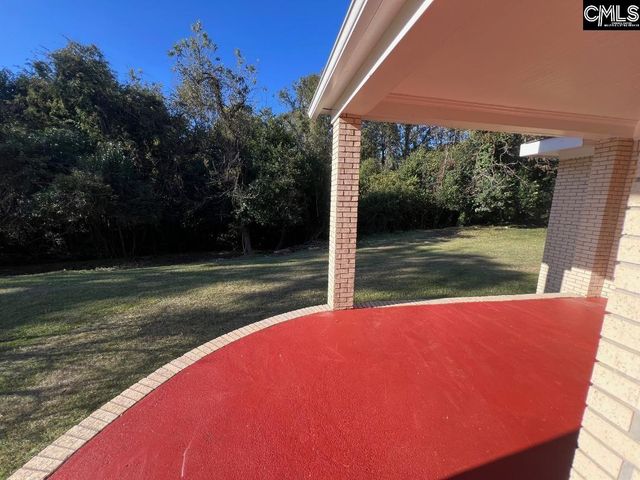 172 S Pine Street, Batesburg, SC 29006