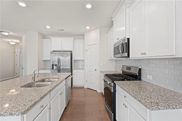811 Mason Grove Parkway, Lawrenceville, GA 30043