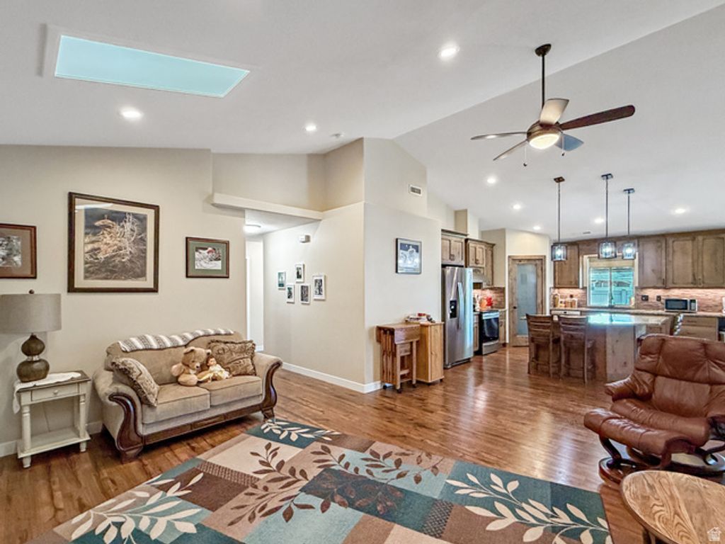 2696 S 2225 W, West Haven, UT 84401 — photo 5