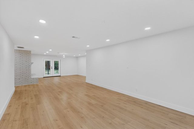 6905 Rockdale Road, Fort Worth, TX 76134