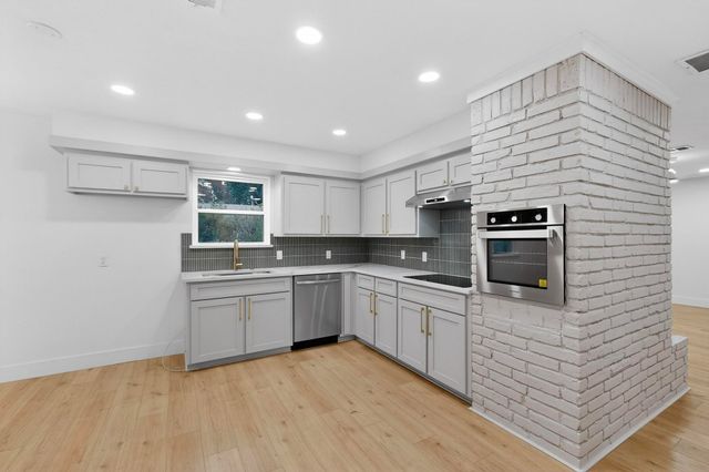 6905 Rockdale Road, Fort Worth, TX 76134