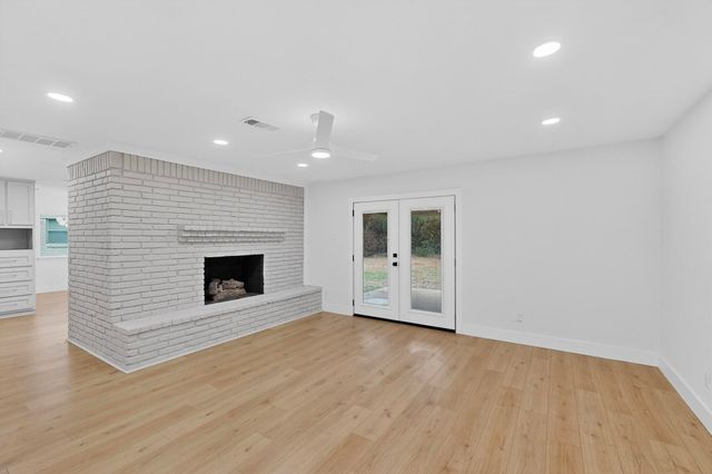 6905 Rockdale Road, Fort Worth, TX 76134