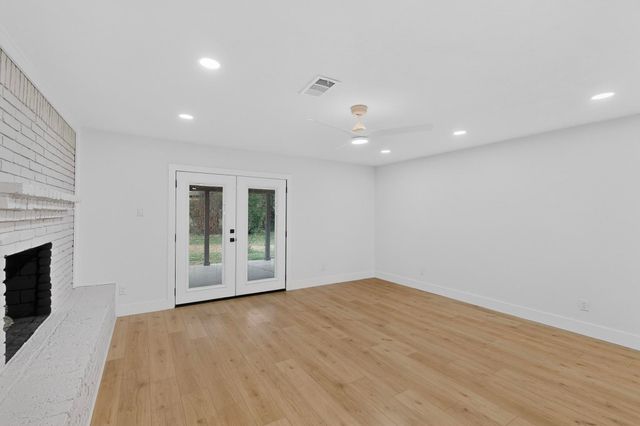 6905 Rockdale Road, Fort Worth, TX 76134