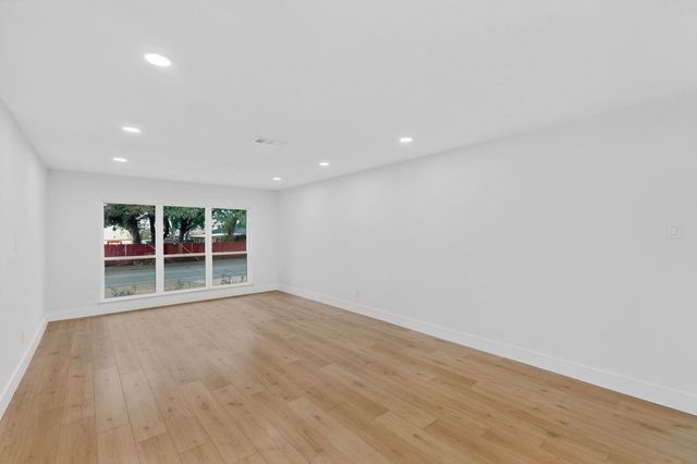 6905 Rockdale Road, Fort Worth, TX 76134