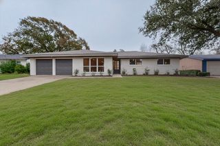 6905 Rockdale Road, Fort Worth, TX 76134