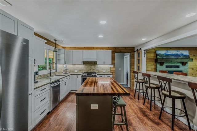 1388 Pipers Gap Road, Mount Airy, NC 27030