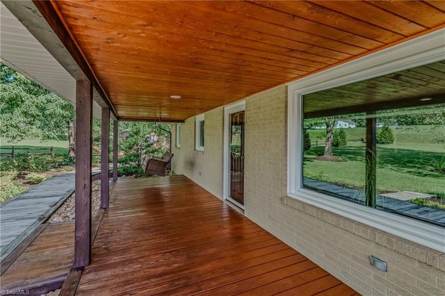 1388 Pipers Gap Road, Mount Airy, NC 27030