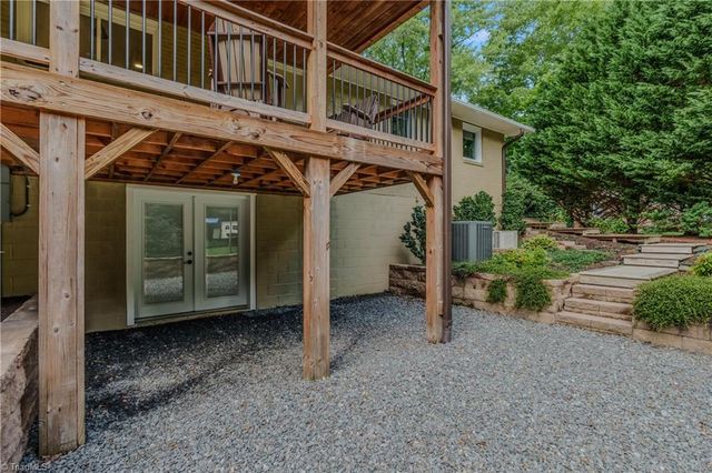 1388 Pipers Gap Road, Mount Airy, NC 27030