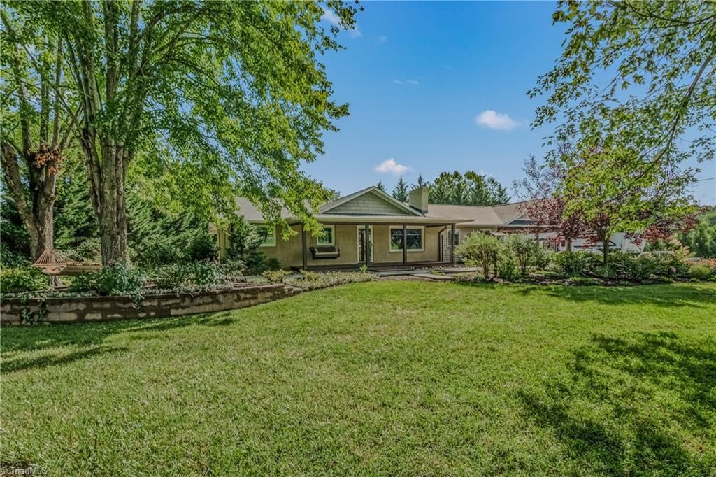 1388 Pipers Gap Road, Mount Airy, NC 27030