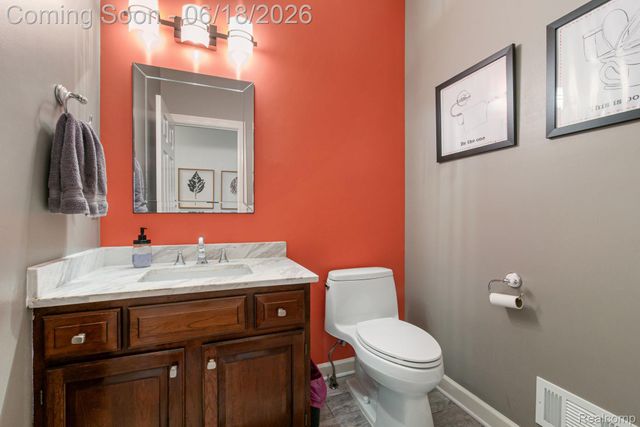 1902 Grayslake Drive, Rochester Hills, MI 48306