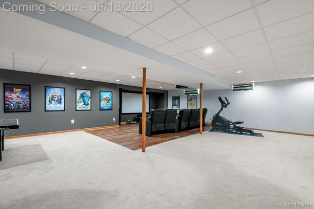 1902 Grayslake Drive, Rochester Hills, MI 48306