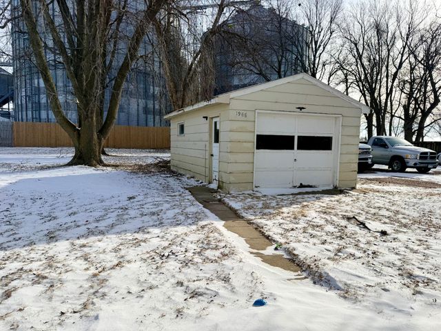 114 S Thompson Avenue, Rushmore, MN 56168