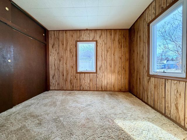 114 S Thompson Avenue, Rushmore, MN 56168