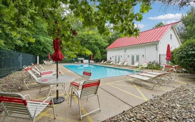 333 Sycamore Ridge Way, Gahanna, OH 43230