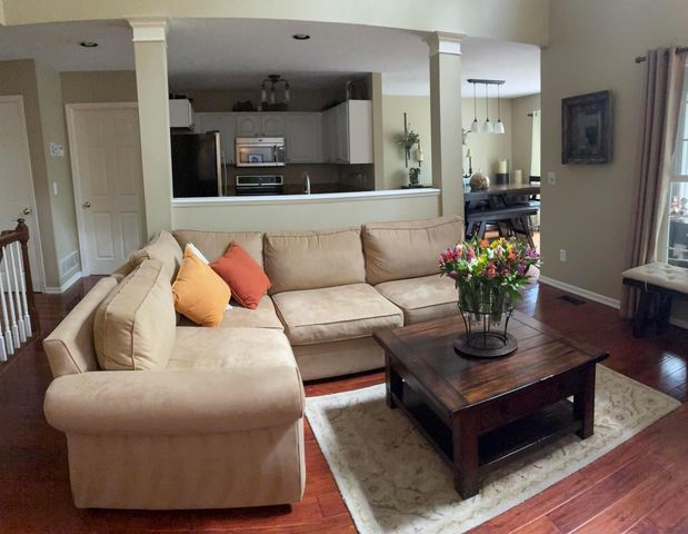 333 Sycamore Ridge Way, Gahanna, OH 43230