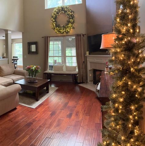 333 Sycamore Ridge Way, Gahanna, OH 43230