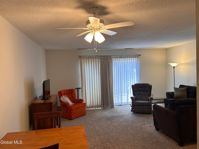26 Point Of Woods Drive, Albany, NY 12203