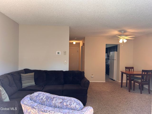 26 Point Of Woods Drive, Albany, NY 12203