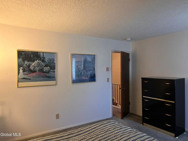 26 Point Of Woods Drive, Albany, NY 12203