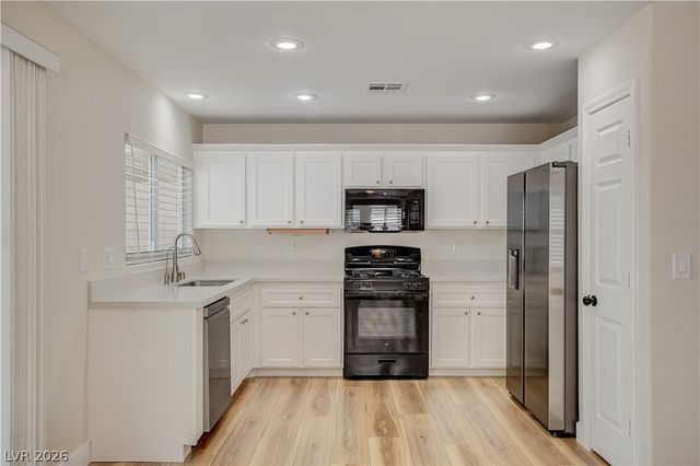 1134 Cathedral Ridge Street, Henderson, NV 89052