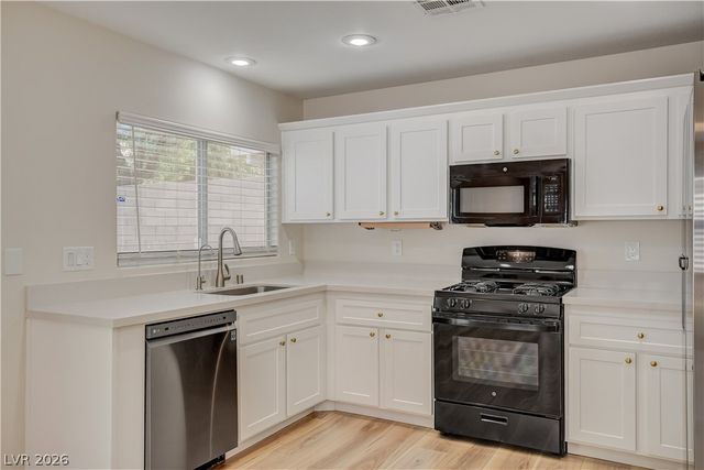 1134 Cathedral Ridge Street, Henderson, NV 89052